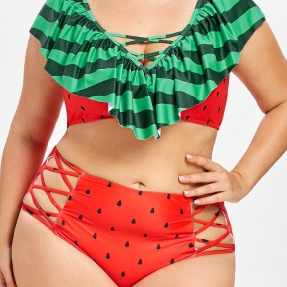Unknown Label for Curves Collection Other - ✨HP✨ NWT Plus Size Watermelon Flounce Bikini Set
